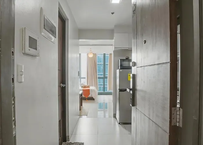 Bgc One Uptown Residences 15th Floor *