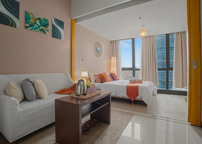 Bgc One Uptown Residences 15th Floor Apartment *
